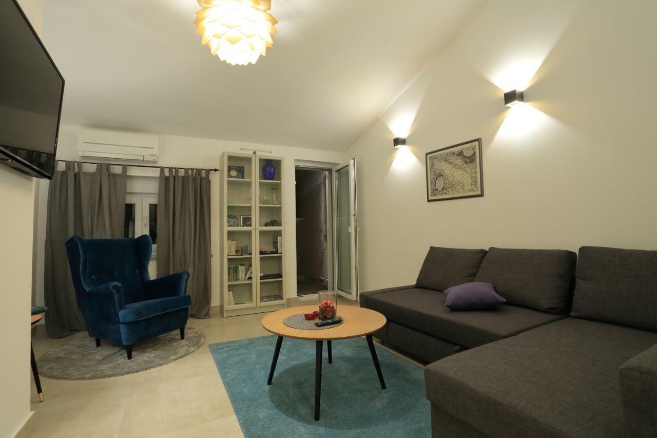Apartments Bonvenon2Pula Exterior photo